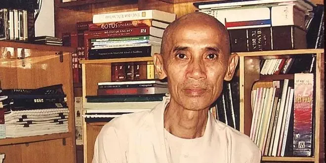 Bên thư phòng